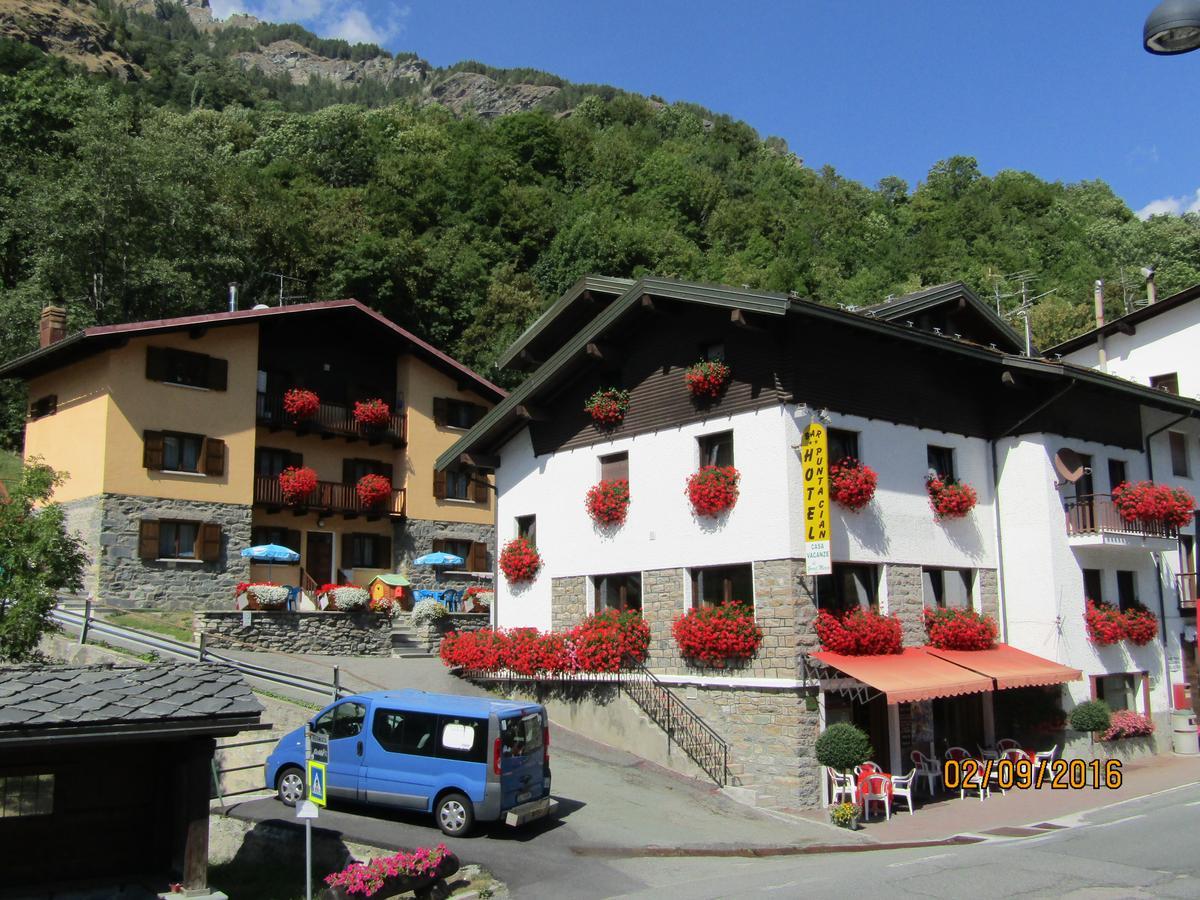 Hotel Punta Cian Valtournenche Esterno foto