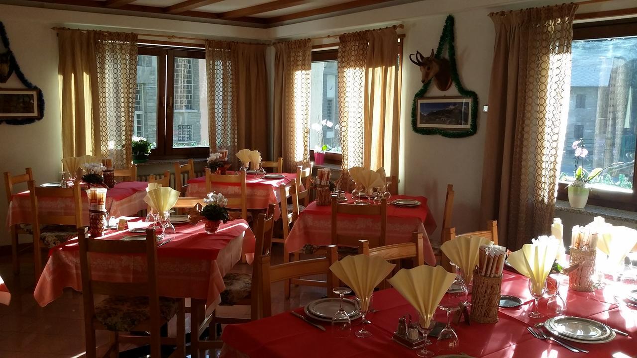 Hotel Punta Cian Valtournenche Esterno foto