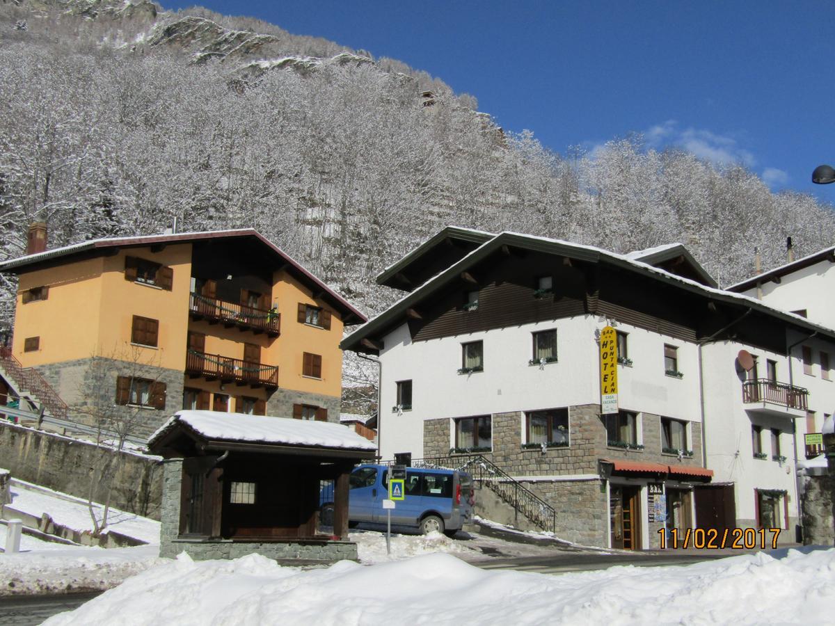 Hotel Punta Cian Valtournenche Esterno foto