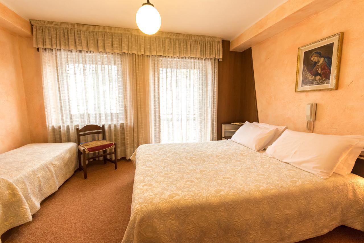 Hotel Punta Cian Valtournenche Esterno foto